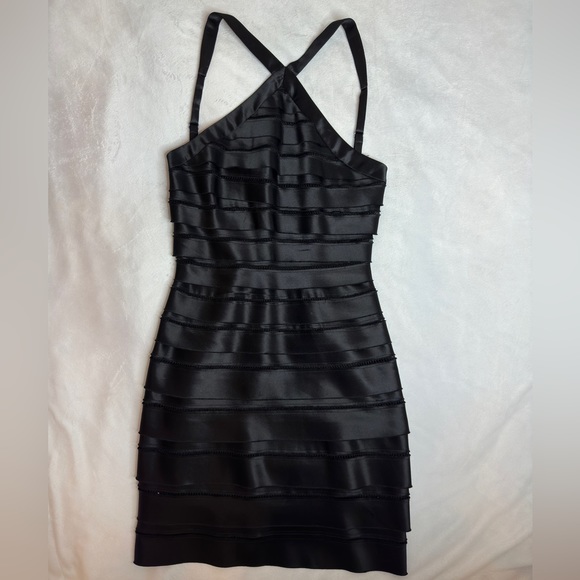 BCBGMaxAzria Dresses & Skirts - Y2k BCBG black open back ribbon style mini dress